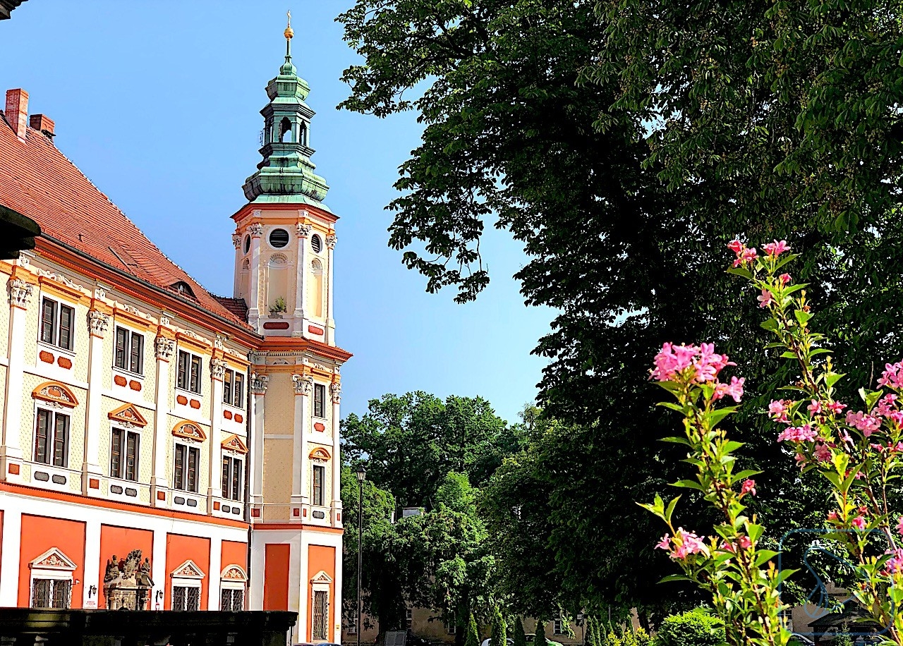 Cywilizacja kwitnie, gdy spotykają się duch i materia