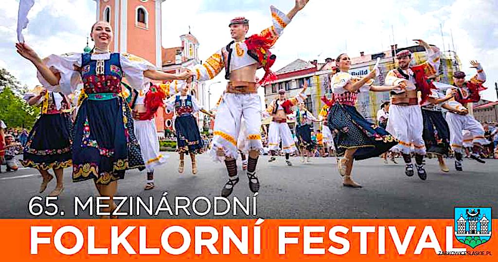 Artyści z Panamy i Wysp Wielkanocnych na ząbkowickim rynku