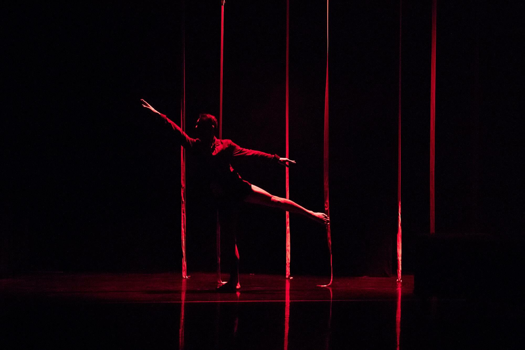 „Lorem Ipsum” – taniec o poczuciu niespełnienia