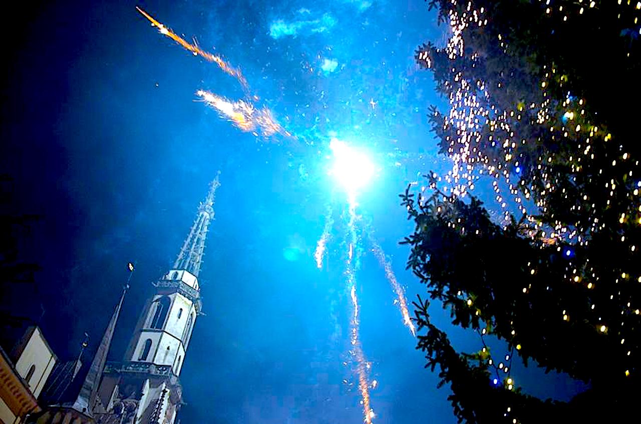 Nadal modne czy już obciachowe? W tym roku ząbkowicki „sylwek” bez fajerwerków