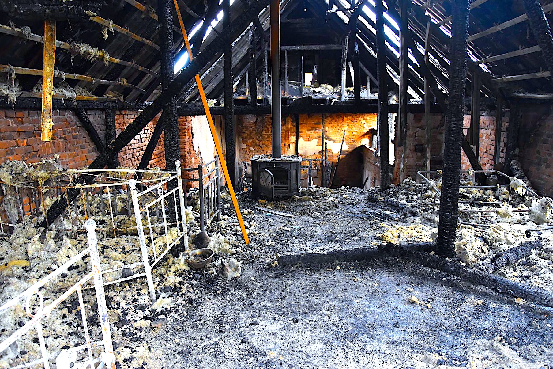 Razem odbudujemy Rancho Lavender – po pożarze w Baldwinowicach wielkie poruszenie serc