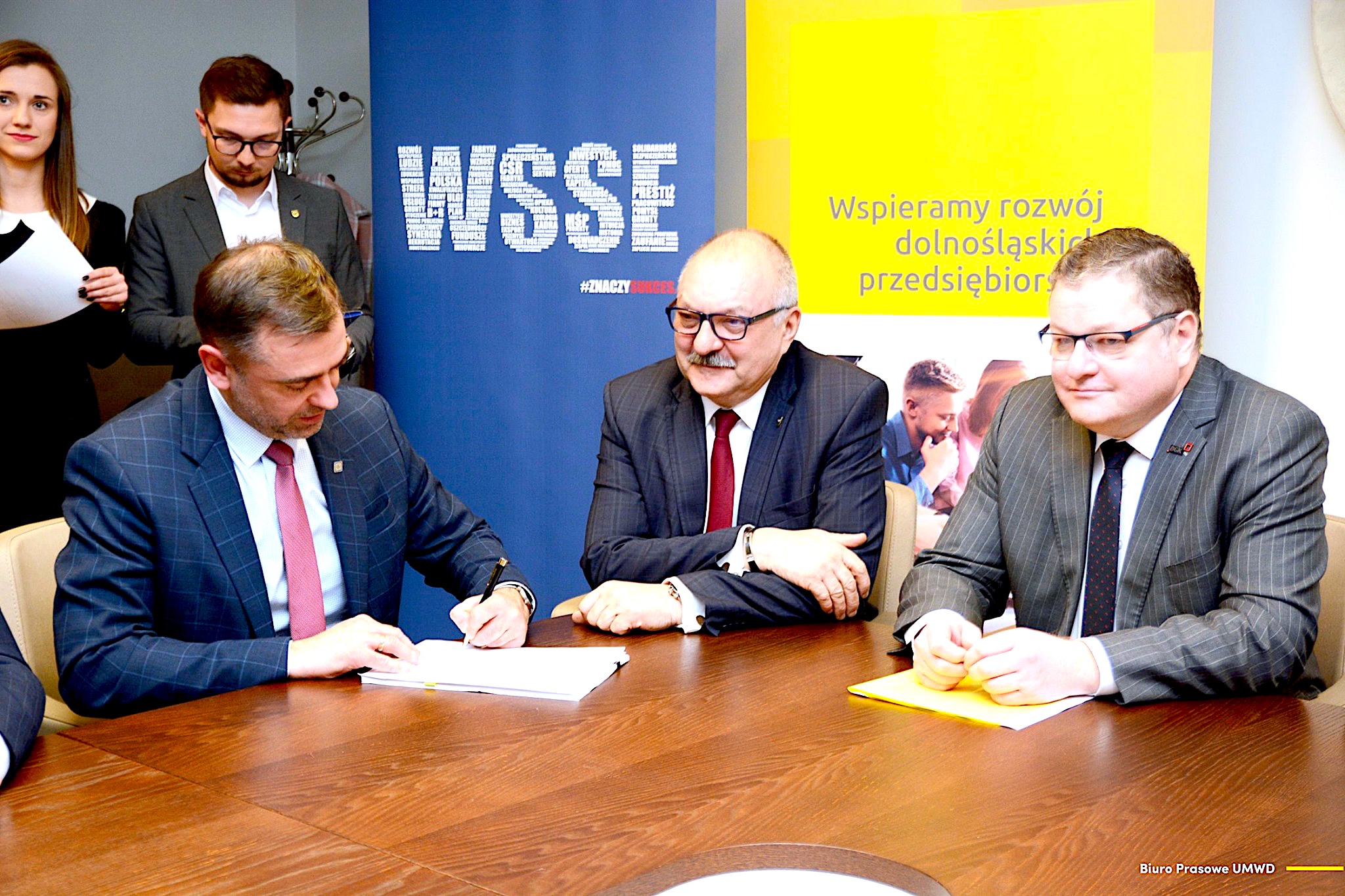 Pieniądz zasila dolnośląski biznes – można go bezpiecznie i korzystnie pozyskać – także w subregionie sudeckim