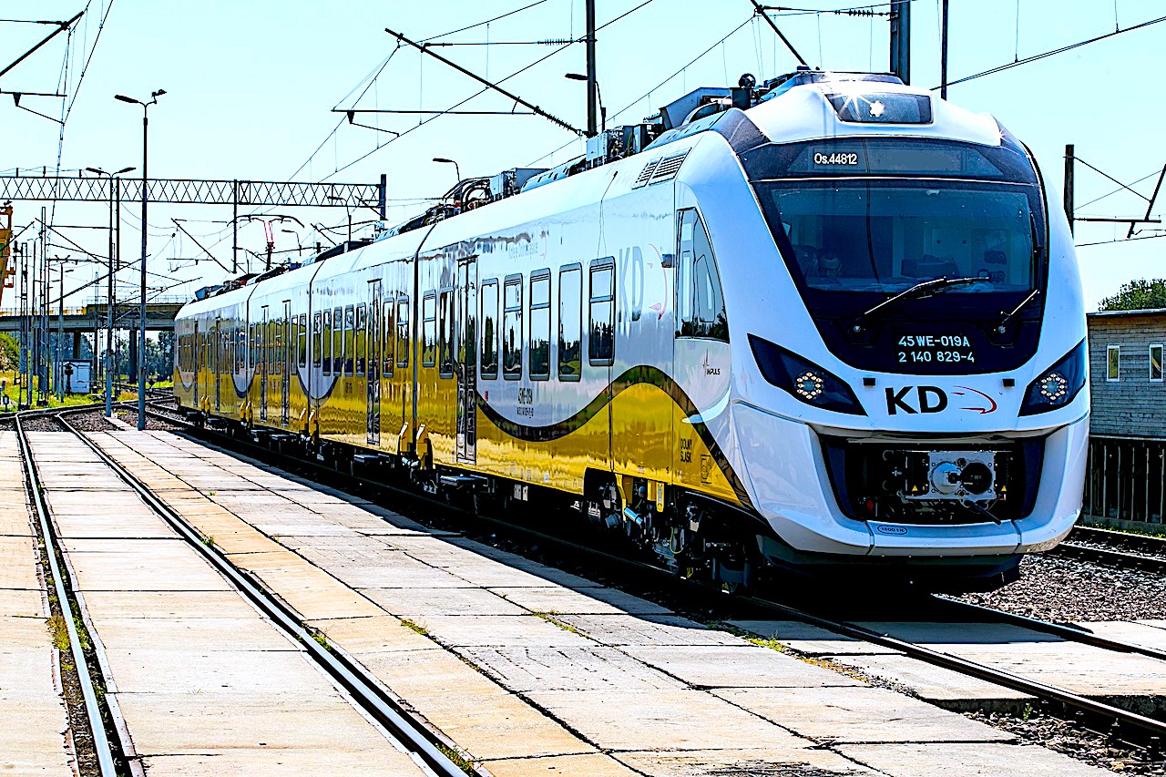 Koleje Dolnośląskie tną połączenia – niektóre kursy znikną z planu już jutro