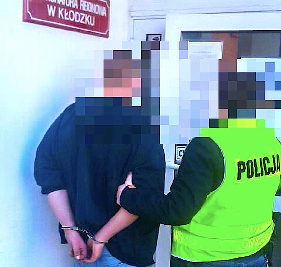 Złodziejaszek chciał „czmychnąć z fantami” – daleko nie uciekł i czeka go kara