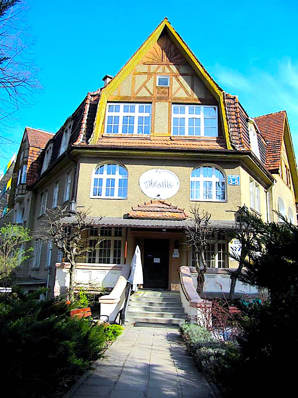 „Azalia” zamieni się w izolatorium – celem jest odciążenie szpitali jednoimiennych