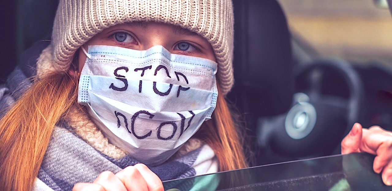 Jak wybrać i właściwie użytkować maskę na twarz, by chronić się przed koronawirusem? [VIDEO]