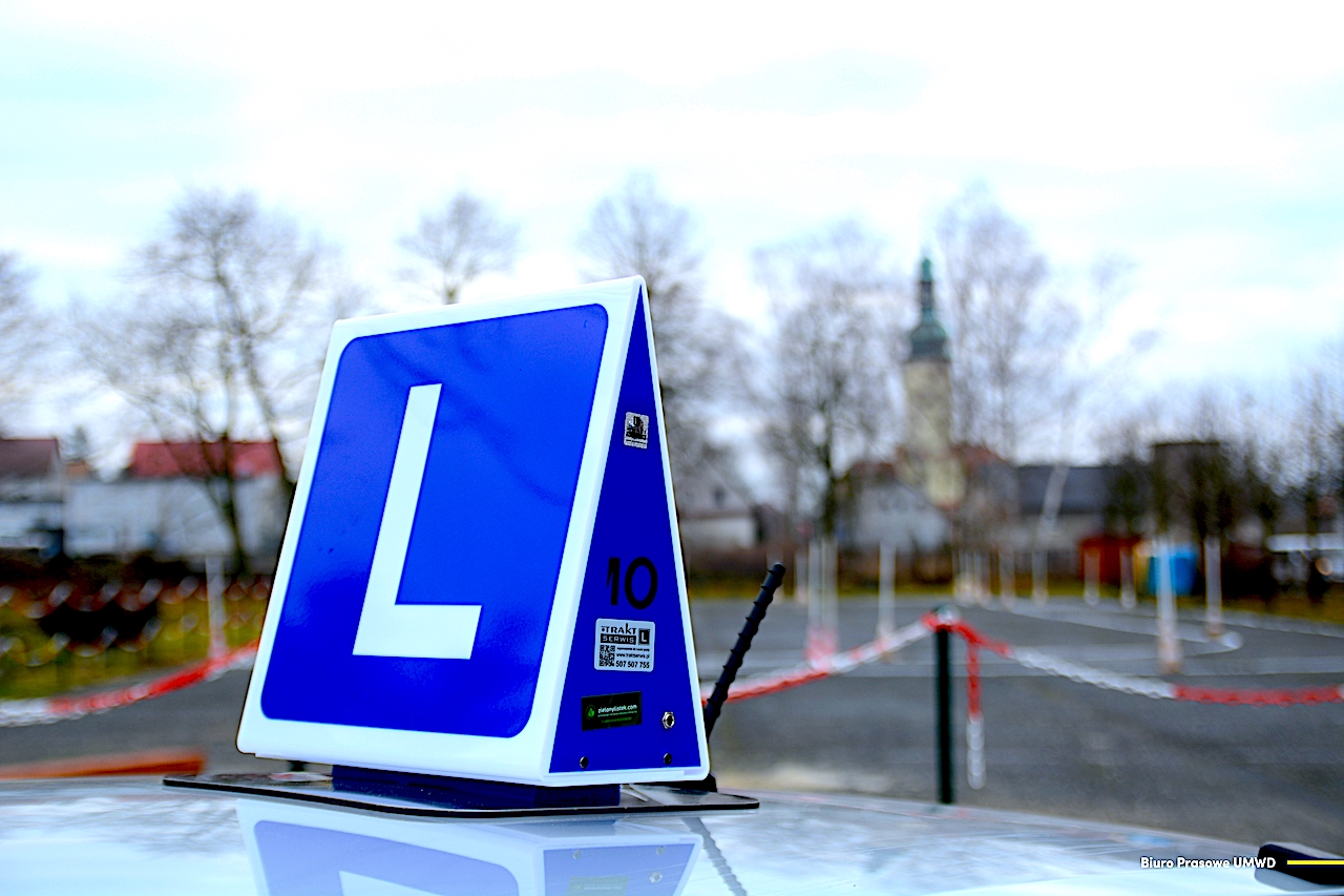 Powoli do egzaminu, a potem niezbyt szybko na drodze – WORD-y wznowią egzaminy