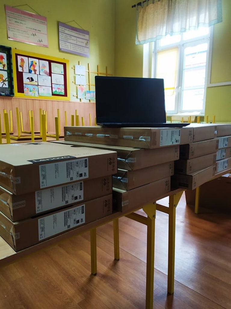 Nowe laptopy dla naszych uczniów!