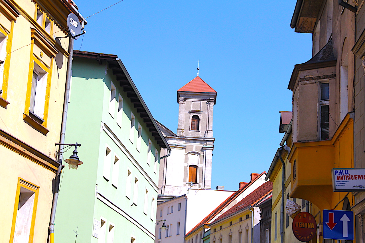 Koronawirus nie daje spokoju w powiecie ząbkowickim – największy niepokój w Bardzie, gdzie zamknięto Bazylikę