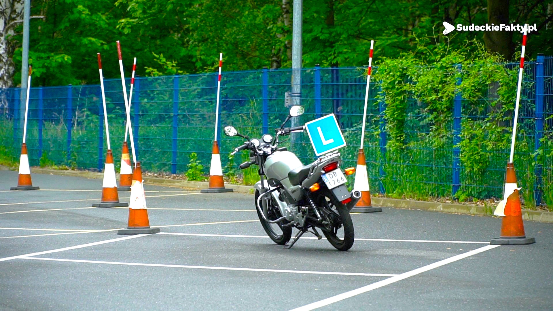 Zdaj egzamin i jedź, dokąd chcesz – najważniejsze są: teoretyczna wiedza i praktyczne umiejętności [VIDEO]