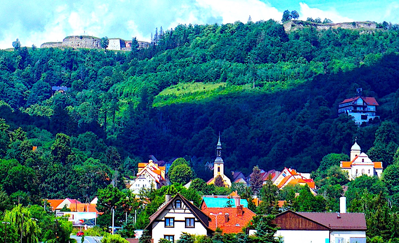Piwo i ser czekają – Twierdza Srebrna Góra zaprasza amatorów jadła, popitki i tańca w najwyżej położonej w Europie budowli obronnej