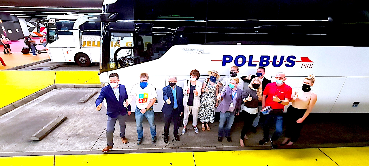 Podróżować po Dolnym Śląsku? Tak – autobusem, wygodnie i szybko!