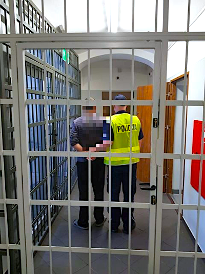 Podwójny gaz i brawura – na drogach nadal są nieodpowiedzialni kierowcy