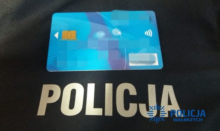 Starszy pan okradł innego starszego pana – młodsi kradli w sklepach – wszyscy czekają na wyroki sądu