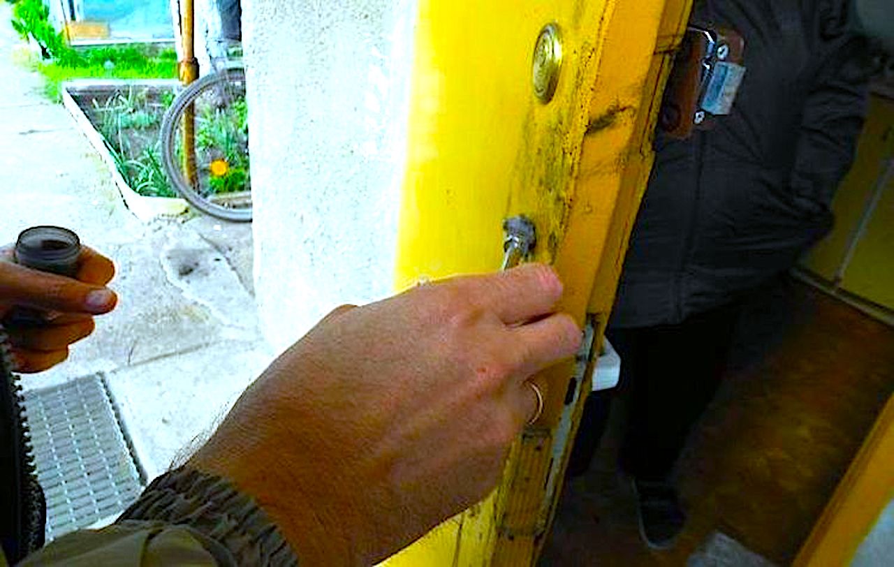 Obrabiał altanki – złodziej wpadł – warto zabezpieczać swój dobytek