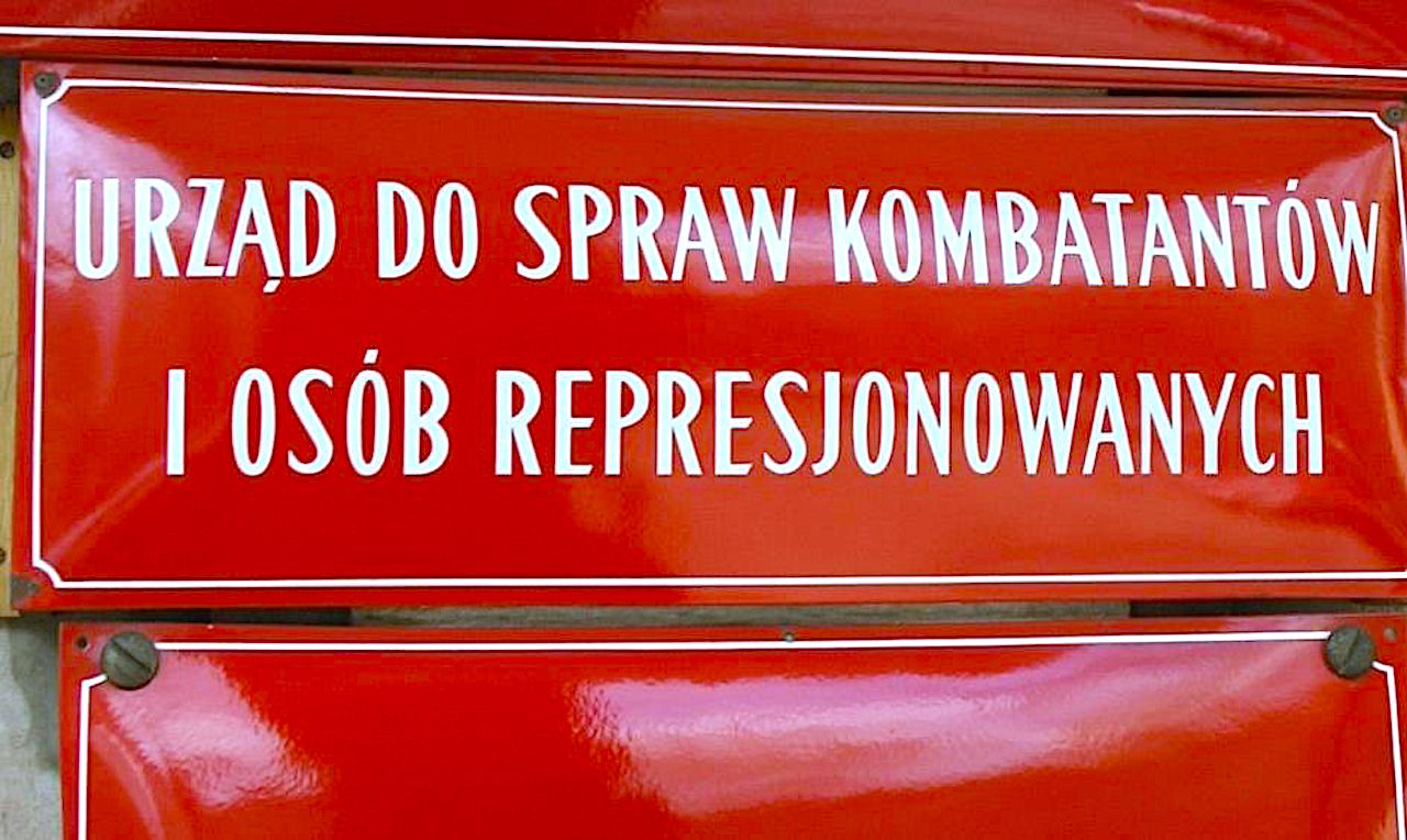 Świadczenie dla osób represjonowanych z powodów politycznych i działaczy opozycji antykomunistycznej – przysługuje od 15 października 2020