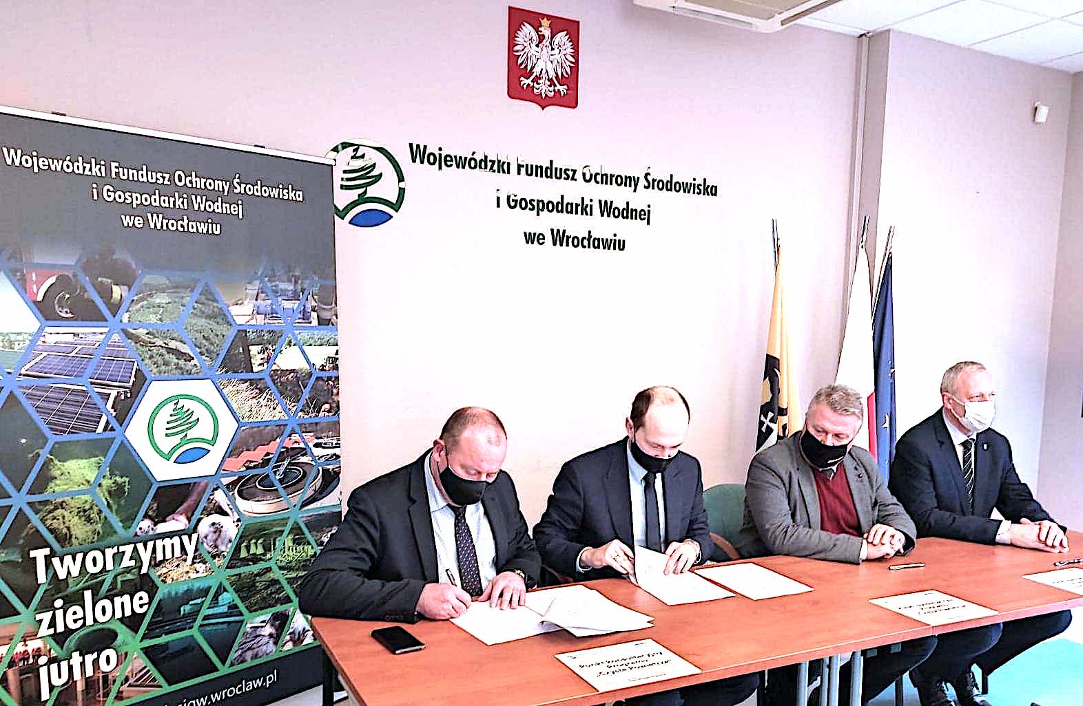 „Czyste powietrze” jeszcze bardziej atrakcyjne dla samorządów – kolejne gminy włączają się do walki o czyste powietrze