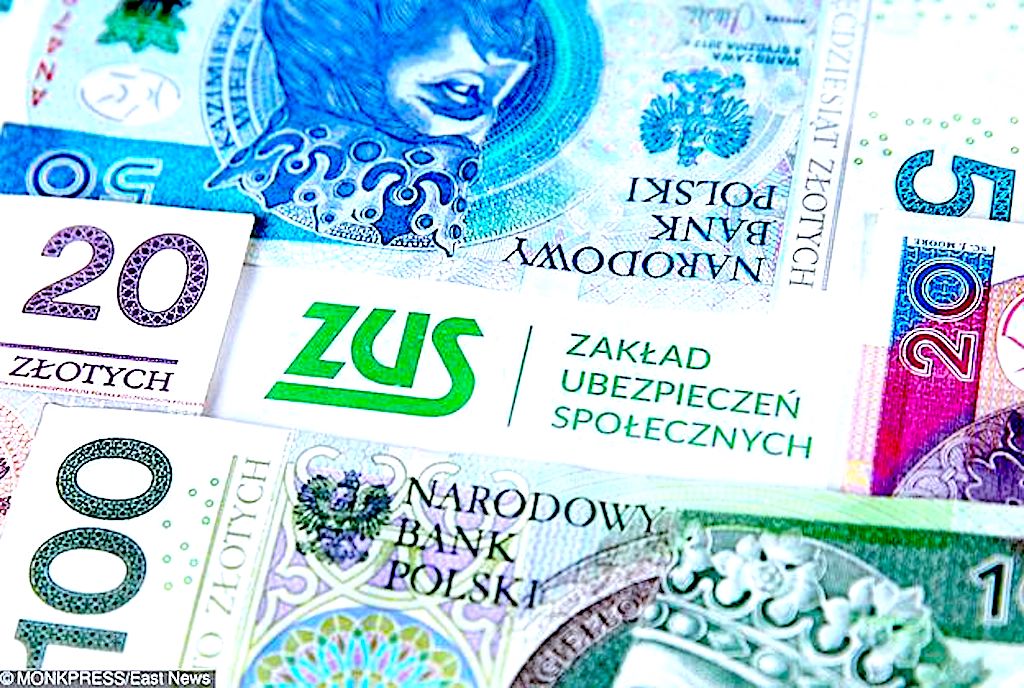 Emeryci dostaną pieniądze jeszcze przed Świętami – wyższa emerytura dla rocznika 1953 – można jeszcze składać wniosek