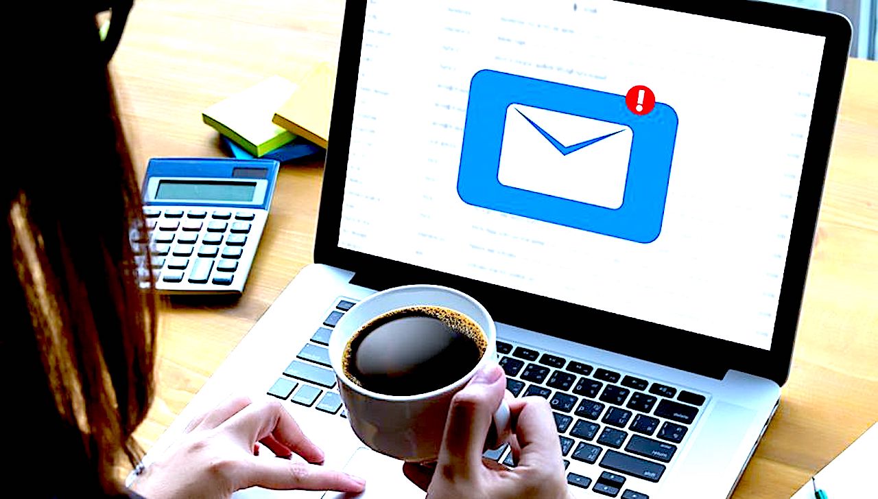Oszustwo „na e-mail z ZUS” – nie otwieraj załączników z nieznanych źródeł i nie udostępniaj swoich danych nieznanym podmiotom
