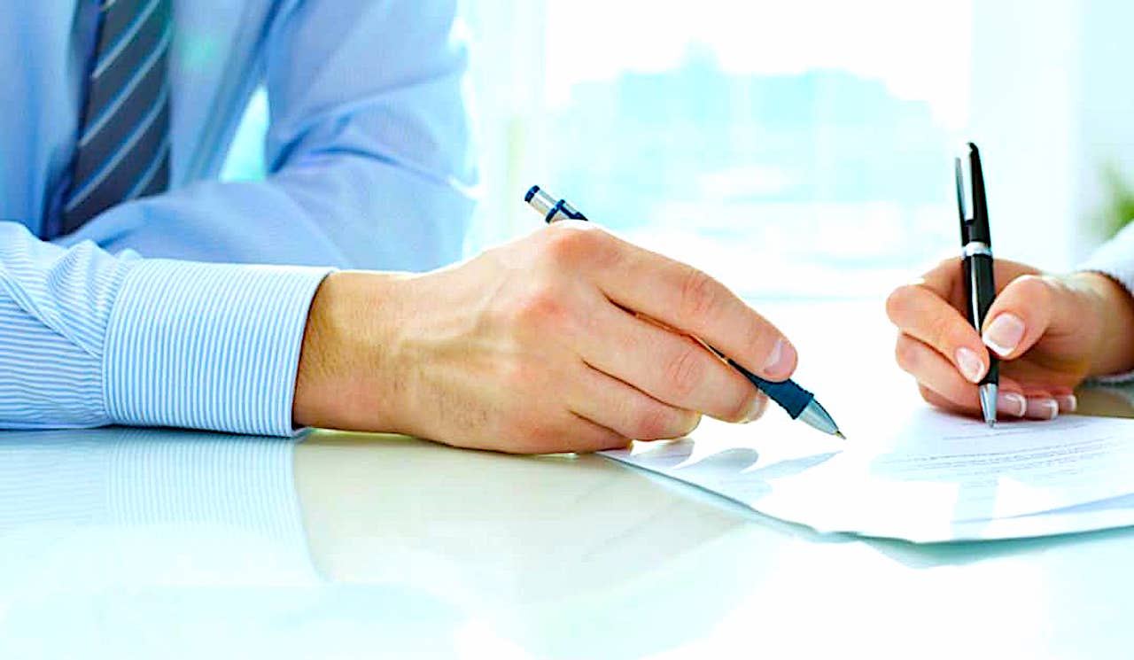 Zawierasz umowy o dzieło – nie zapomnij o ich rejestrowaniu