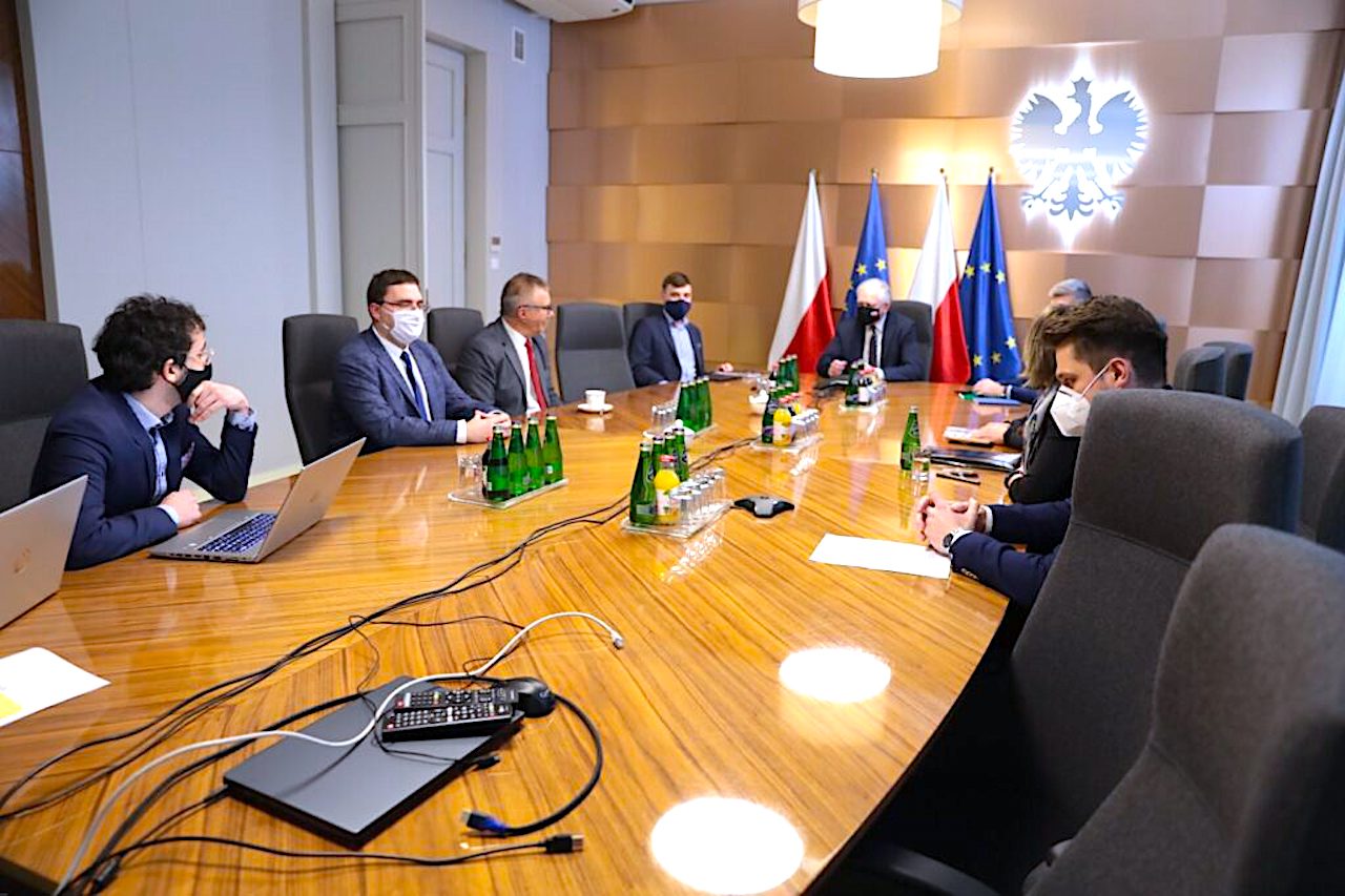Rzecznik MŚP: przedsiębiorcy pominięci w tarczach, którzy upominają się o wsparcie, mogą liczyć na pomoc [VIDEO]