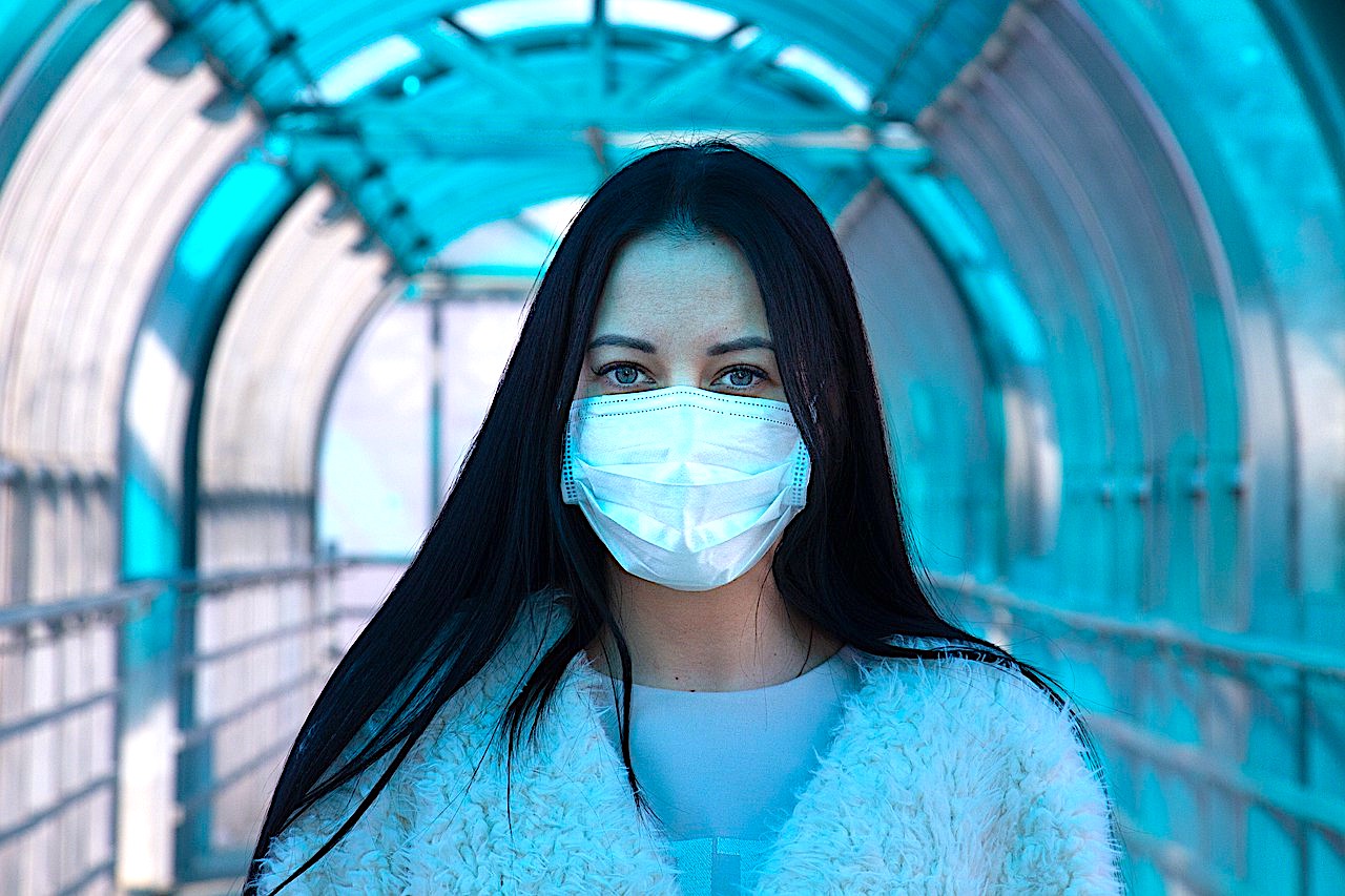 Pandemia nie odpuszcza – przypominamy aktualne zasady i ograniczenia