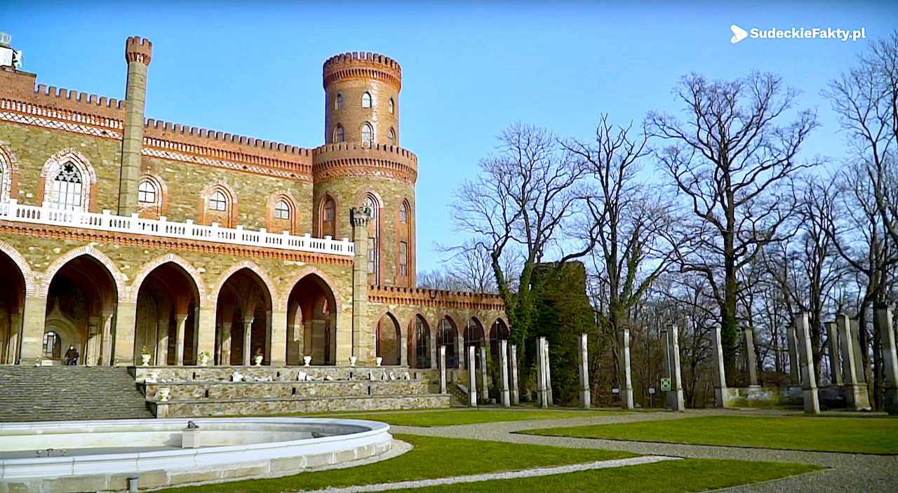 W prezencie na Dzień Kobiet zaproś ukochaną na… – …spacer po Pałacu Księżnej Marianny [VIDEO]