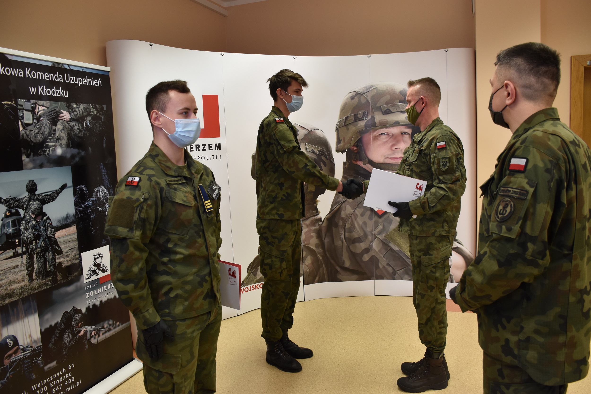 Blisko 70 uczniów klas trzecich zasiliło szeregi dolnośląskich terytorialsów. To rekord w skali Polski