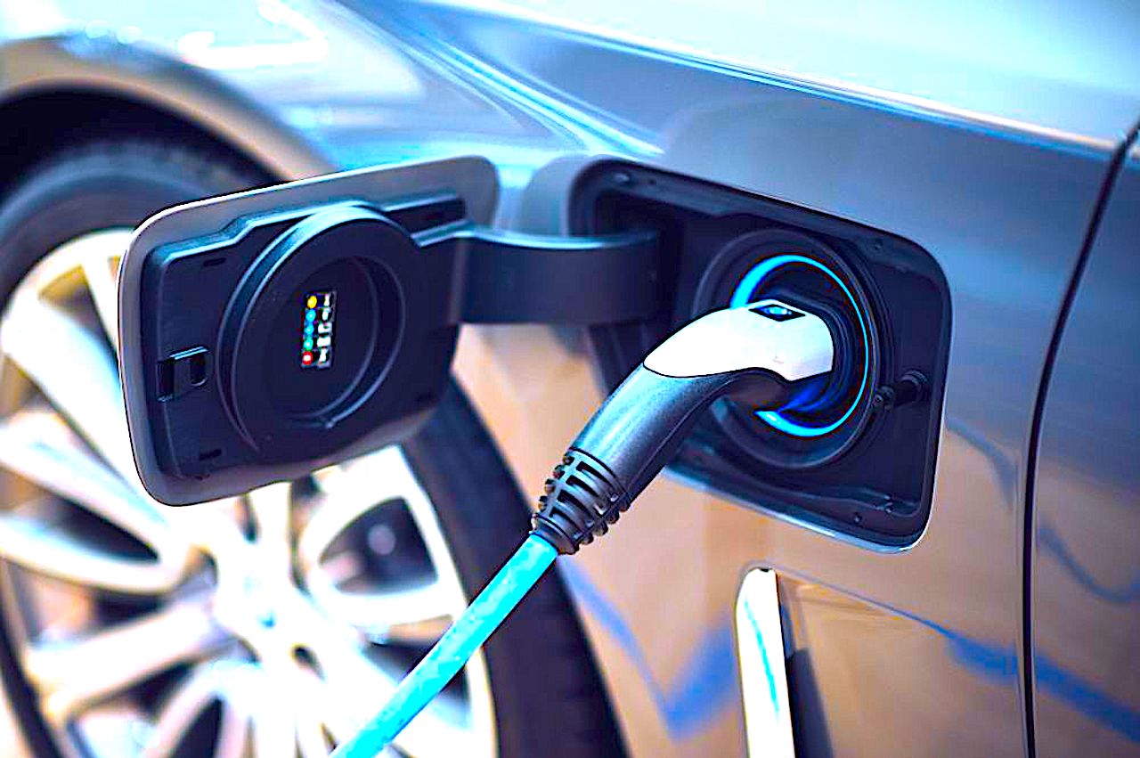 Połowa firm w Polsce może mieć już za trzy lata co najmniej jedno elektryczne auto