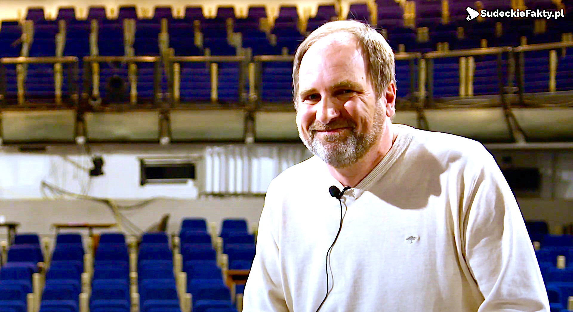 STUDIO FAKTY – Jacek Gawroński: „Komedia w teatrze musi być grana z publicznością – czekamy na widzów z utęsknieniem” [VIDEO]