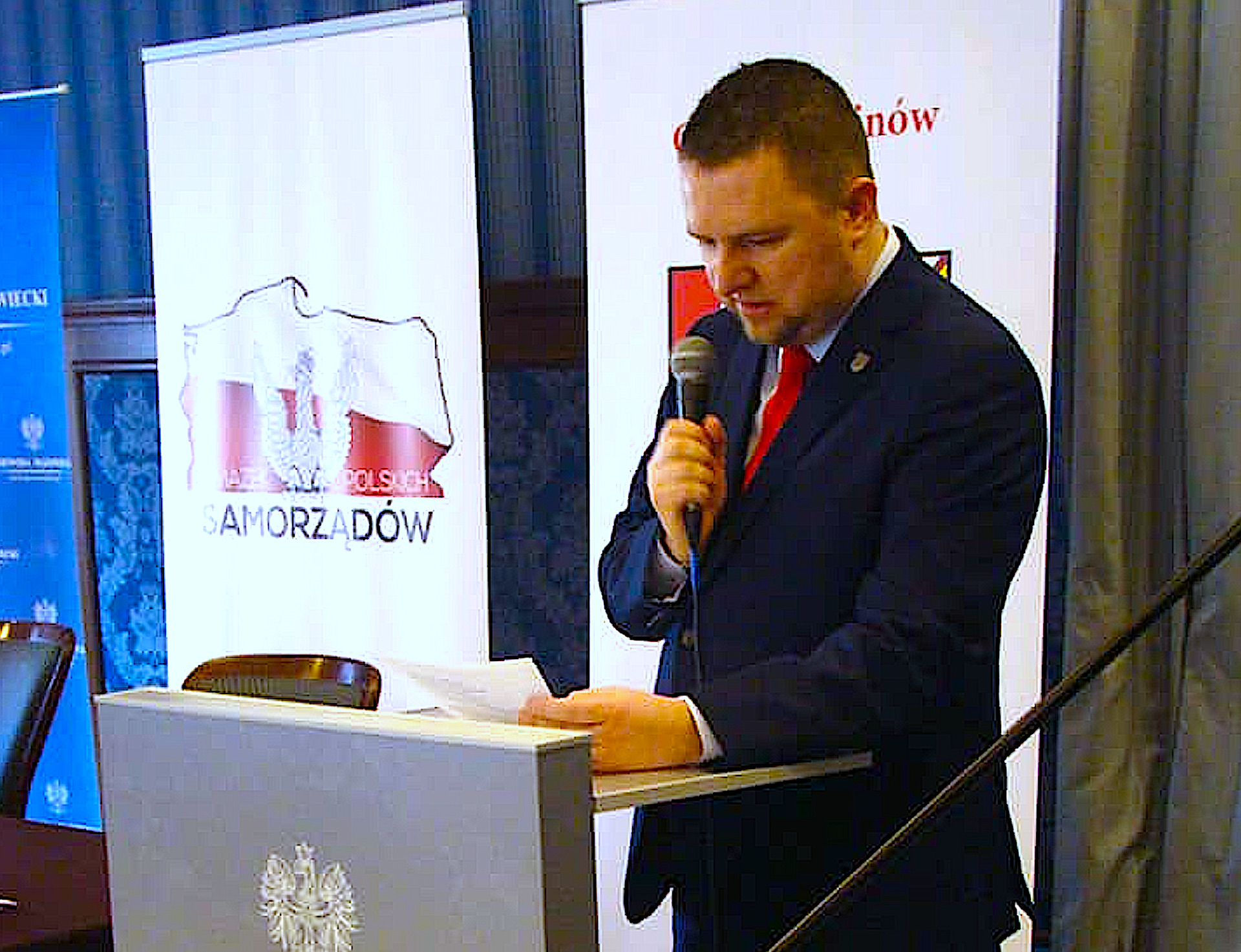 Samorządy oczekują, że Senat rozpatrzy niezwłocznie ustawę ratyfikującą Fundusz Odbudowy – co na to dwoje senatorów z naszego subregionu?