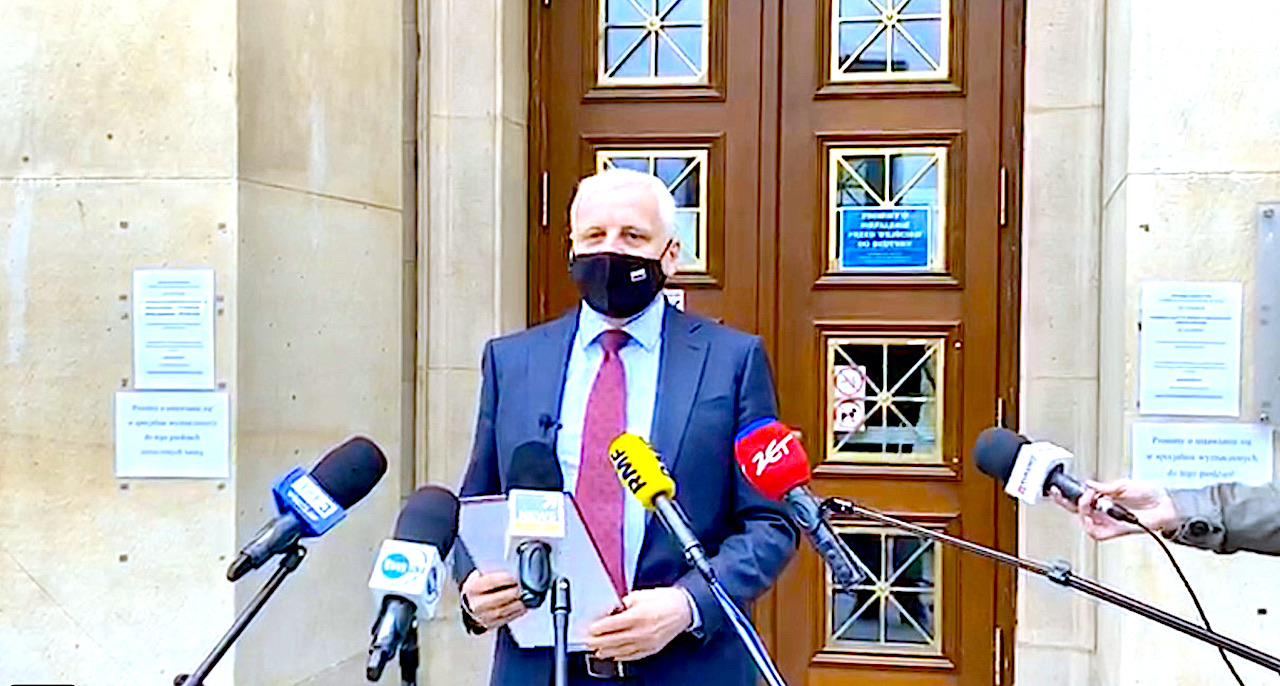 „Wałbrzych to nie Singapur, nie jest miastem-państwem” – szczepienia muszą pozostać dobrowolne