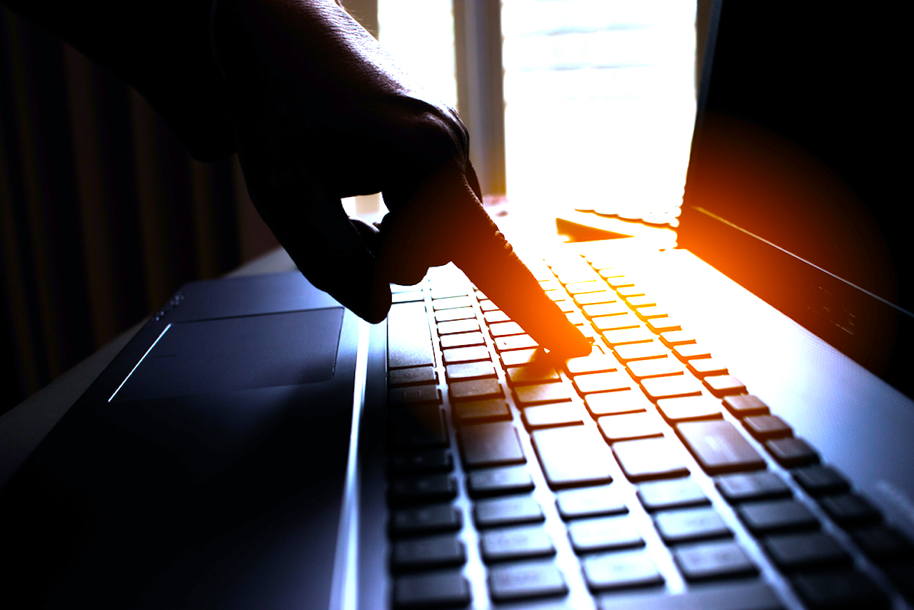 Kradzieże w realu i wirtualu – straty są zawsze realne