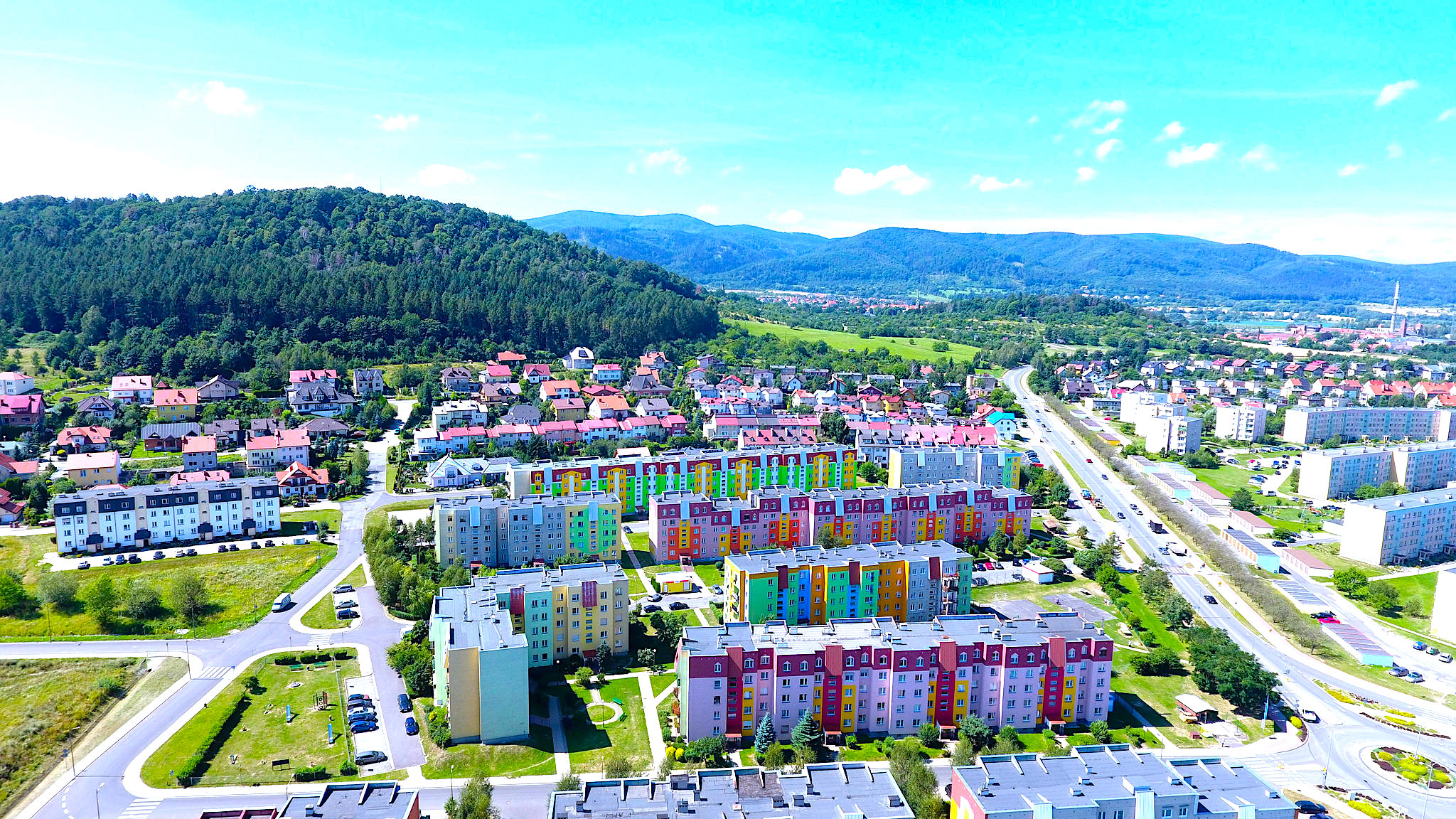 Czujesz się związek z miejscem, z którego pochodzisz? Podoba Ci się otoczenie, w którym mieszkasz?