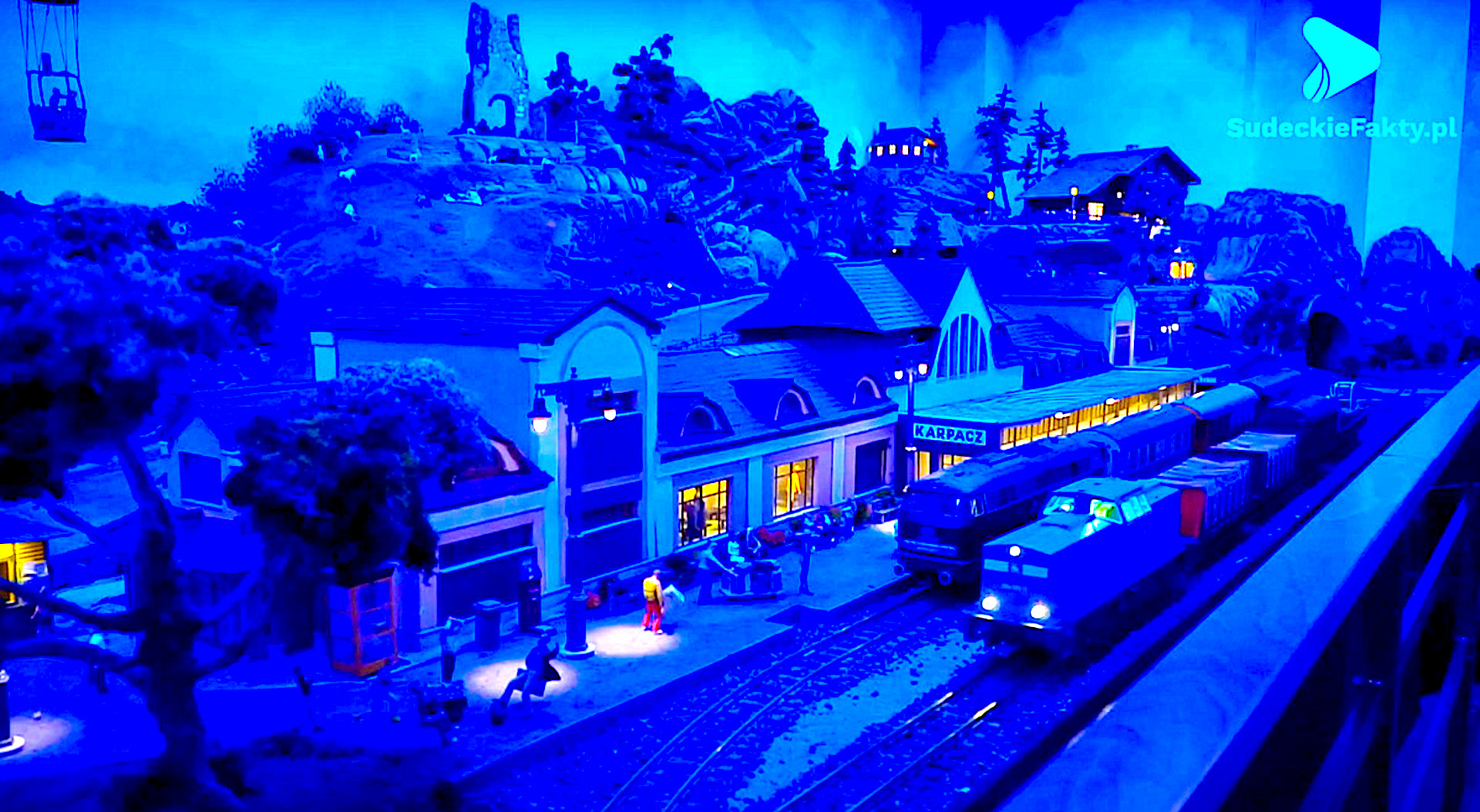 Kolejkowo w Sky Tower – zobacz wszystko po kolei i na własne oczy [VIDEO]