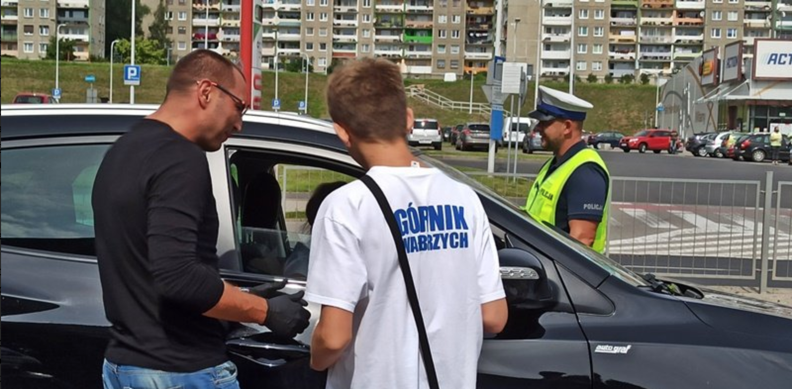 Jabłko za przestrzeganie przepisów i kwaśna cytryna zamiast mandatu