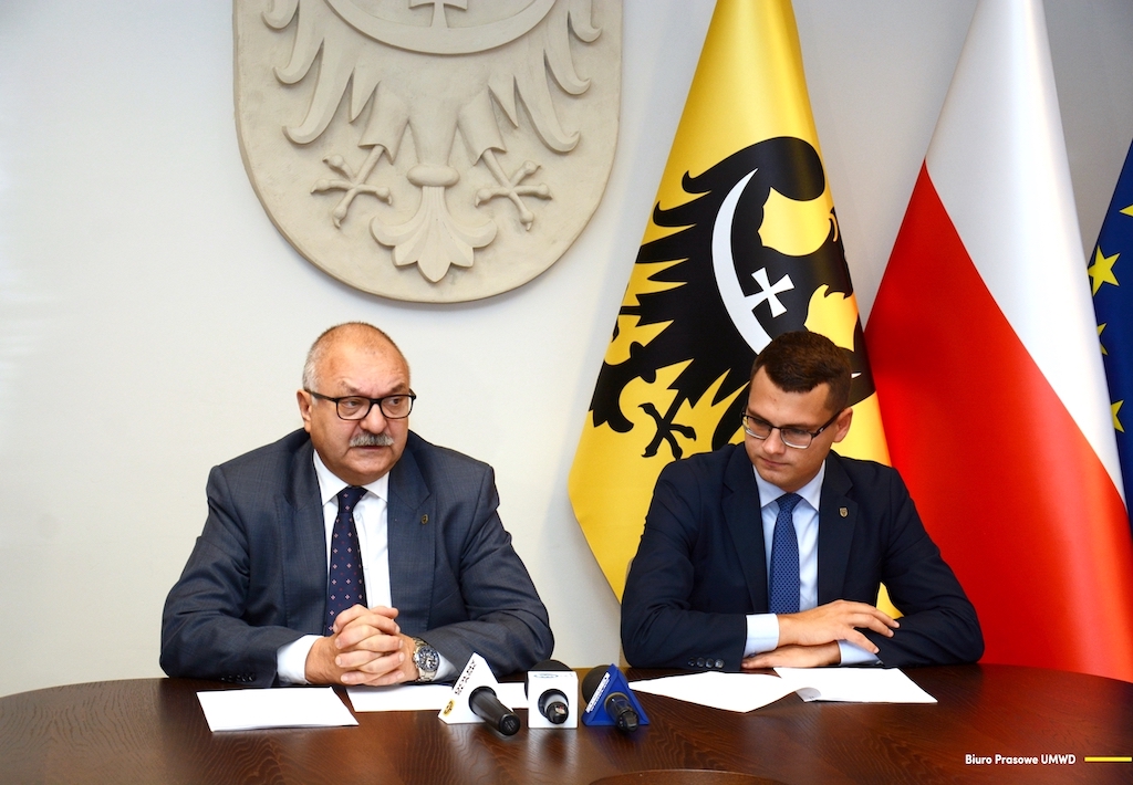 Duże pieniądze na zdrowe powietrze – samorząd Dolnego Śląska rozdzielił znaczące dotacje na modernizacje obiektów oświatowych