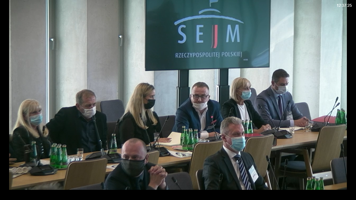 Lubin: Sprawa śmierci Bartosza Sokołowskiego na dzisiejszej Komisji w Sejmie. Ojciec zmarłego: „To było zwykłe morderstwo”