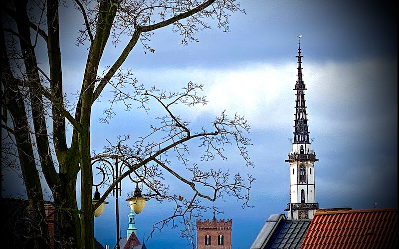 Nadchodzi koniec samorządowego rumakowania – czy „po to są w budżetach działy i rozdziały, aby ludzie nie wiedzieli, gdzie ich pieniądze się podziały”???  [KOMENTARZ SUBIEKTYWNY]