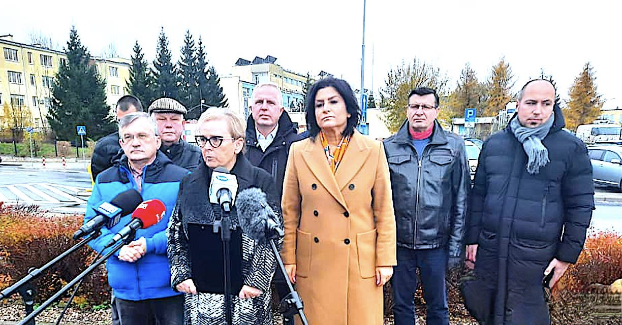 Opozycja przyznaje się do niewiedzy – samorząd województwa apeluje: pomyślcie o ludziach, a nie o własnych interesach – szpital w Wałbrzychu działa / AKTUALIZACJA: 24.11.2021 – 9:35