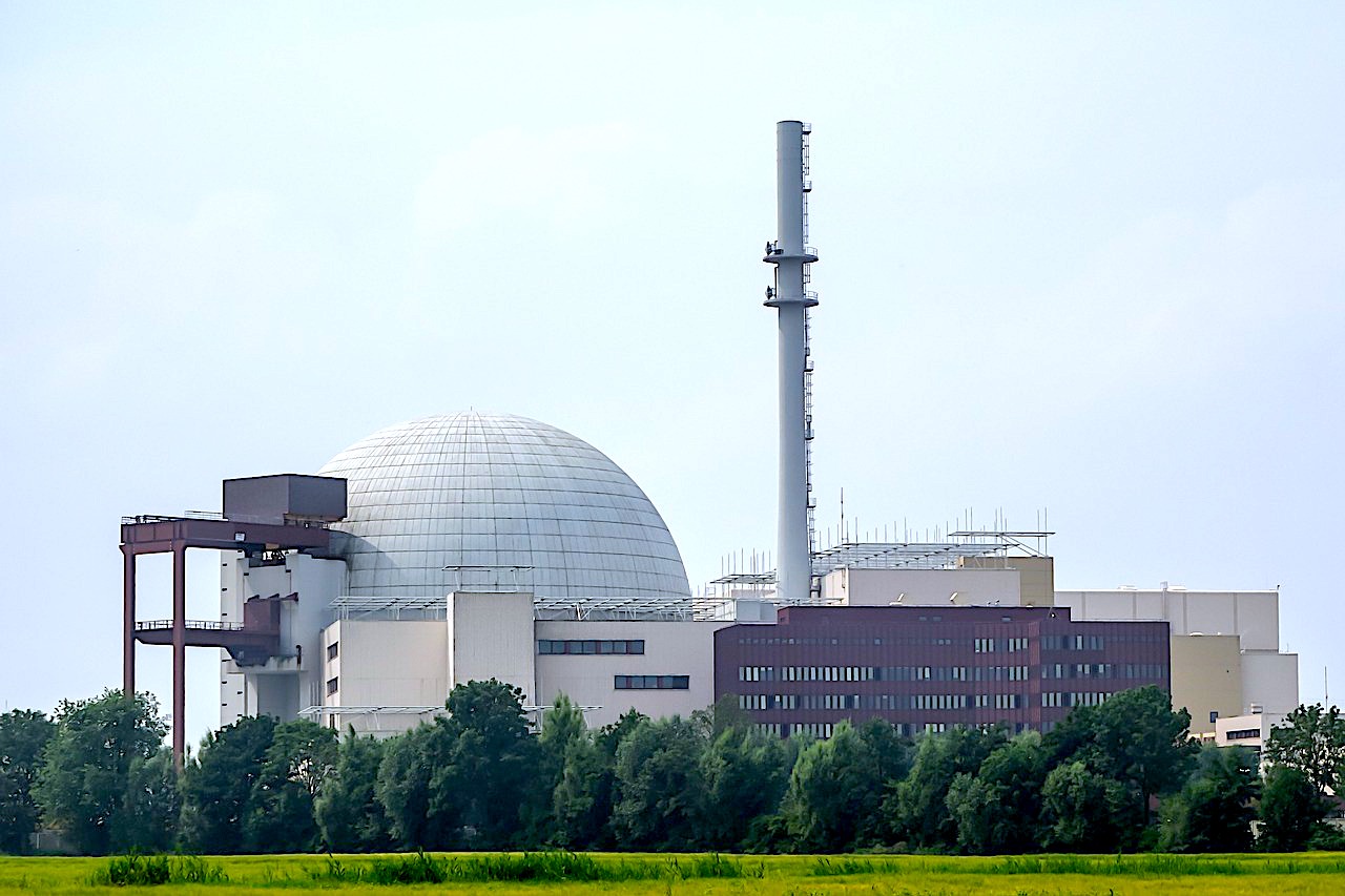 74% Polaków popiera budowę elektrowni jądrowych w Polsce