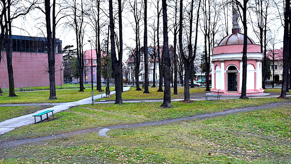 Jeszcze więcej zielonej przestrzeni w mieście – Park Miłośników Dzierżoniowa przejdzie odnowę