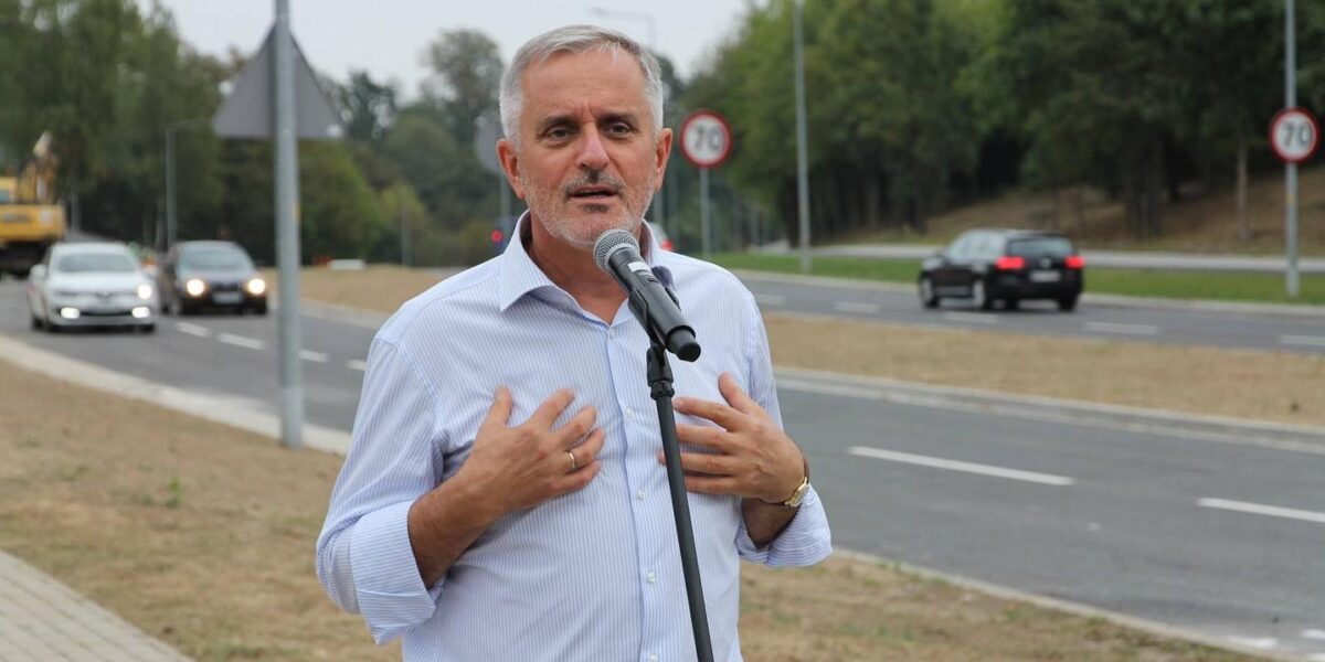 Niepokojące wyniki kontroli dla Romana Szełemeja. Liczne nieprawidłowości w szpitalu i zawyżony czas pracy?