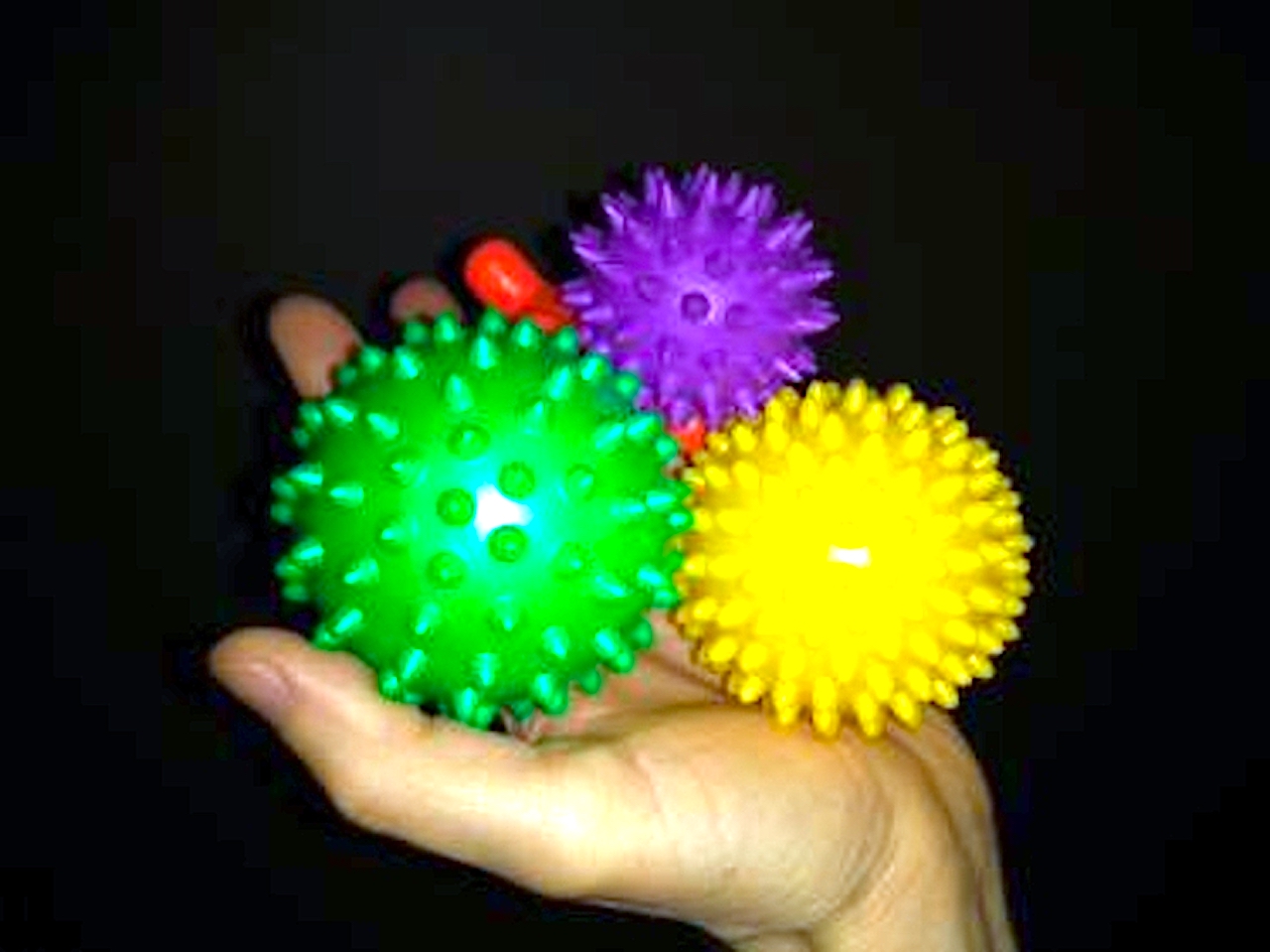 Omikron chyba bardziej zaraźliwy, ale być może łagodniejszy niż wariant Delta