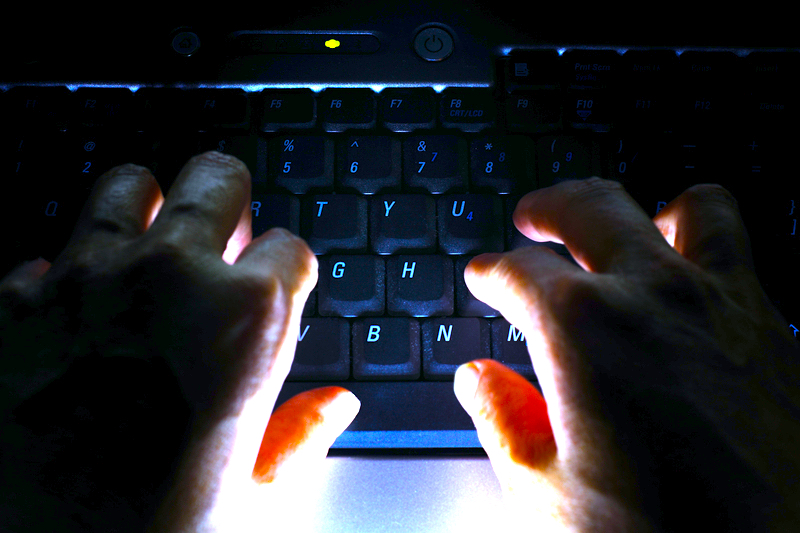 Rozbój w biały dzień i nocą – w sieci i realu