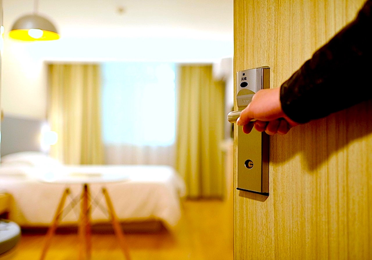 Chudy portfel i… wibrator pod łóżkiem – w czasie rekordowych ferii Polacy tracili nie tylko pieniądze…