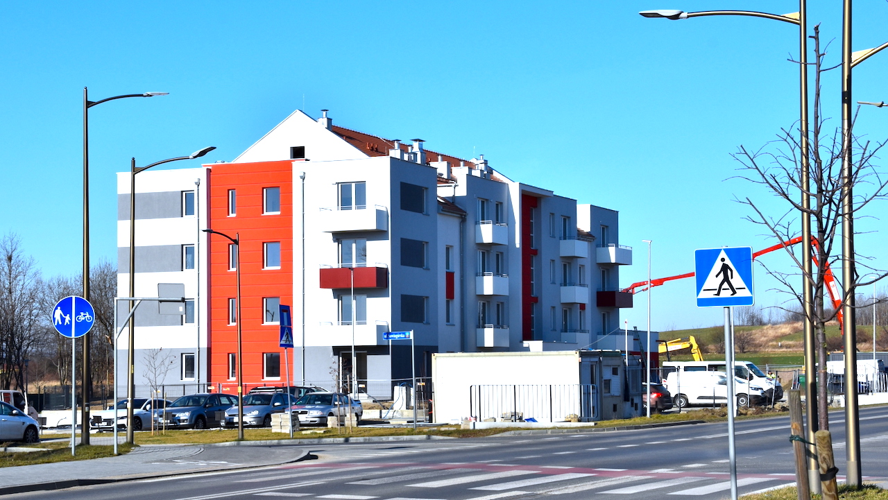 Nowy blok prawie gotowy – kolejne rodziny w Dzierżoniowie będą mieć swoje „M”