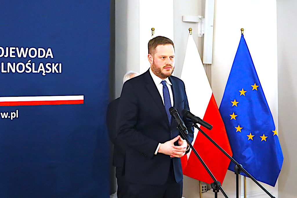 Ponad 62 miliony złotych w 149 dolnośląskich gminach – sprzęt informatyczny dla dzieci z gmin po-PGR-owskich