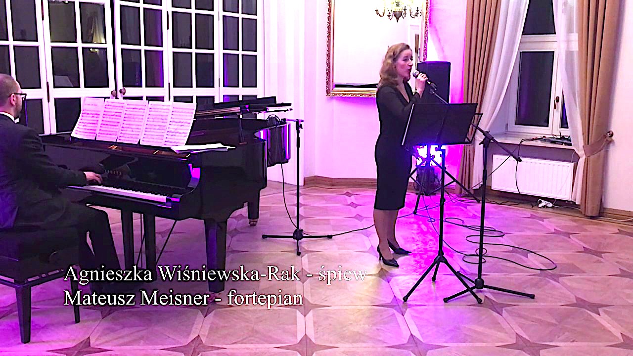 Panowie zabierzcie Panie na wyjątkowy recital – „Dwanaście godzin z życia kobiety”