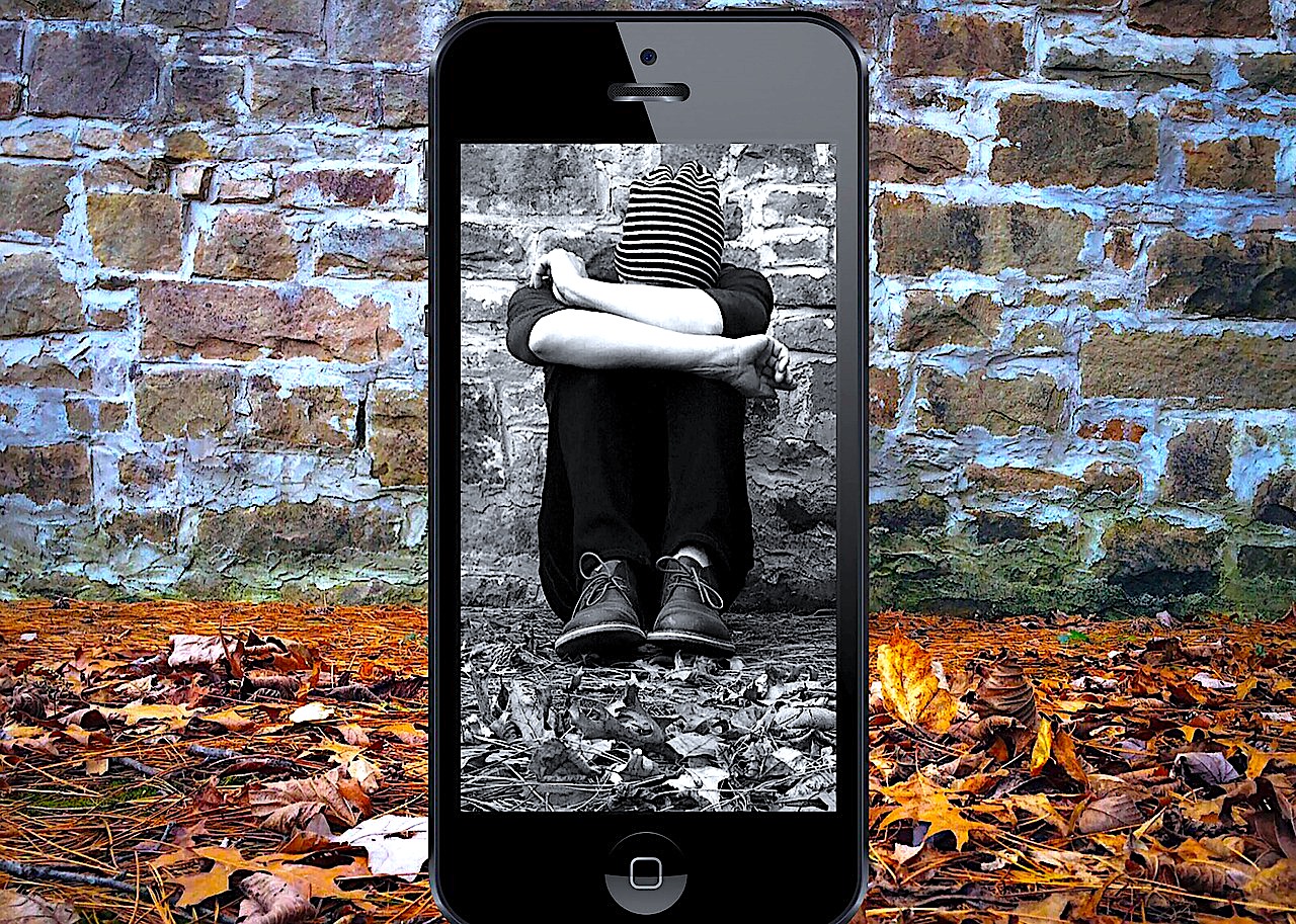 Po pandemii problem nastoletniej przemocy w social-mediach nasilił się